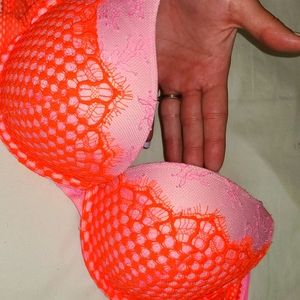 Victor's Secret Very Sexy Push-up Bra